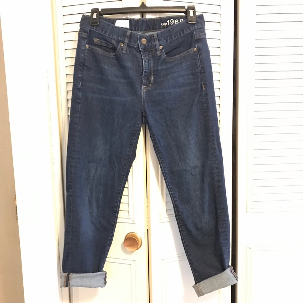 Sexy Boyfriend style GAP Jeans